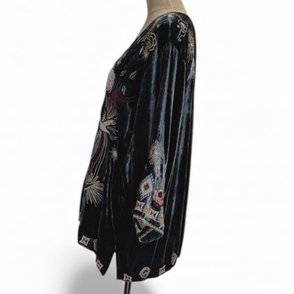 Johnny Was heavily embroidered Selah Velvet Kimono Sleeve Top In Jasper NWT RARE - Picture 8 of 16